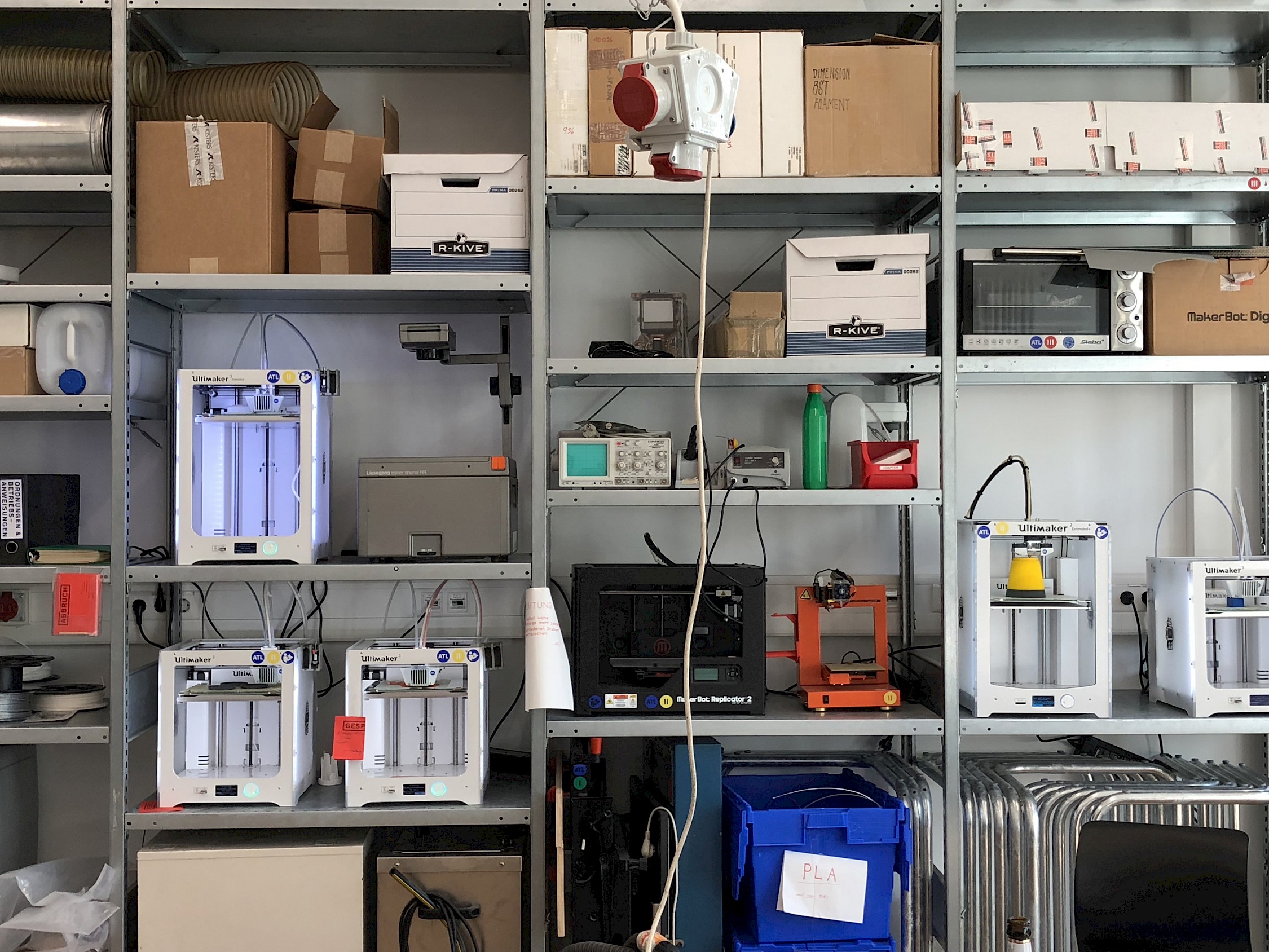 Bildname: folkwang-industrial-design-advanced_technology_lab-7i2nex