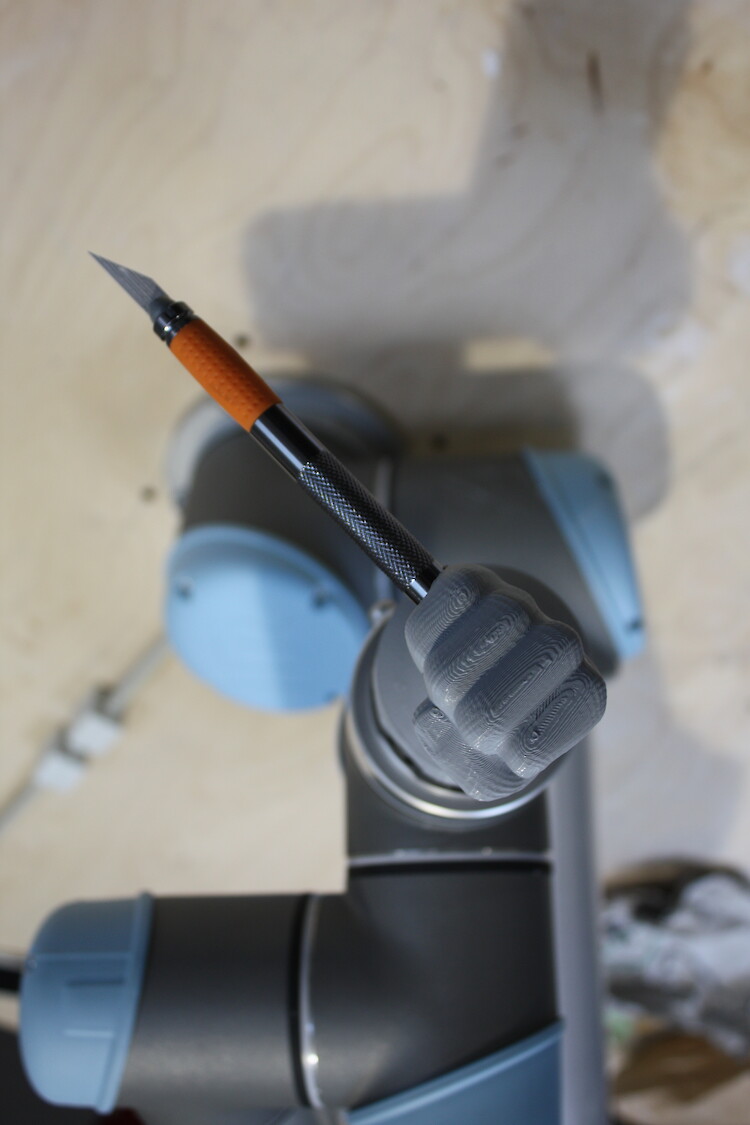 Bildname: folkwang-industrial-design-the_knife_game_2