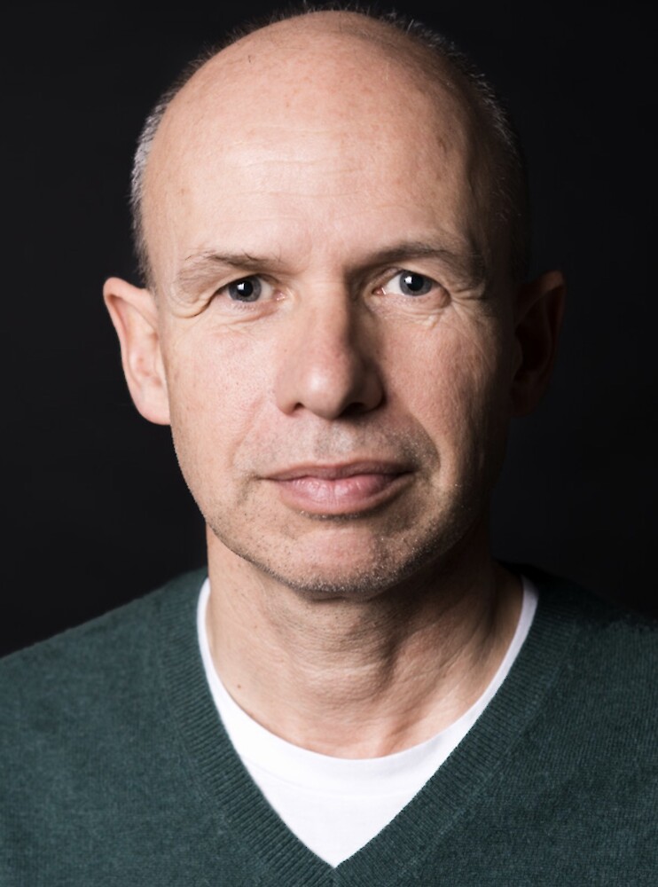 kleines Profilfoto von Prof. Claudius Lazzeroni|Interface Design kleines Profilfoto von Prof. Claudius Lazzeroni|Interface Design